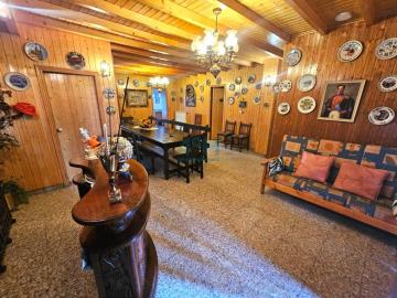 Bodega - comedor primera planta