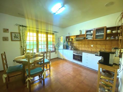 Planta Baja: Cocina-comedor