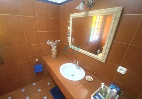 Planta Baja: Baño 1 con plato de ducha