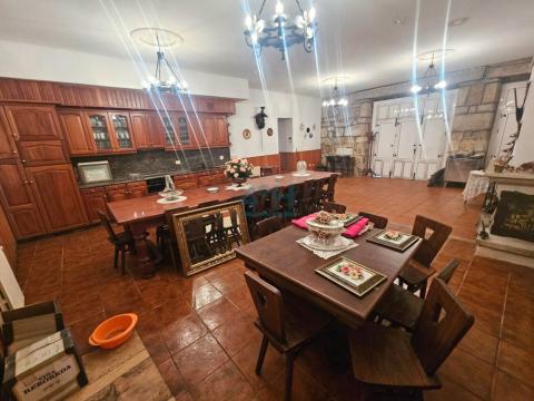 Planta Baja: Salón-comedor con cocina americana
