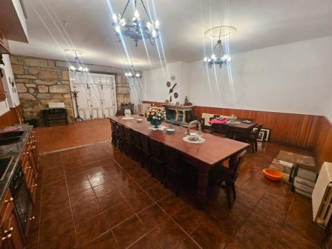Planta Baja: Salón-comedor con cocina americana