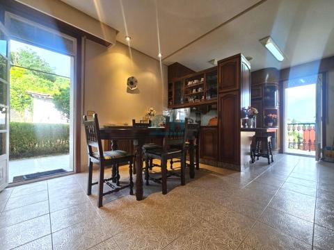 Planta Alta: Cocina con comedor