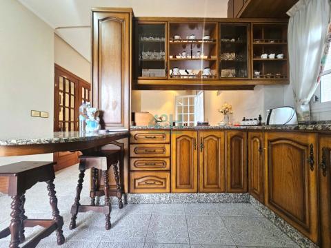 Planta Alta: Cocina con comedor