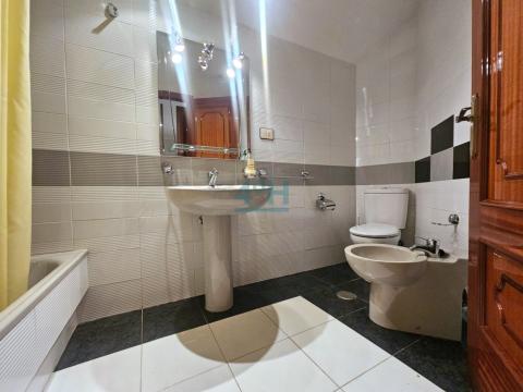 Planta Bajo cubierta: Baño 2 con bañera