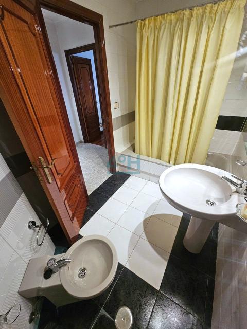 Planta Bajo cubierta: Baño 2 con bañera
