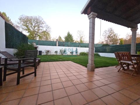 Porche fachada trasera