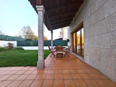 Porche fachada trasera