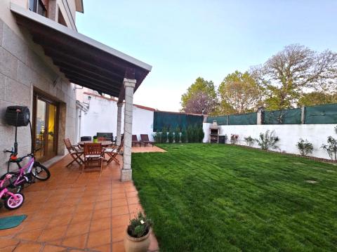 Porche fachada trasera