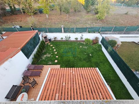 Vistas fachada finca parte trasera