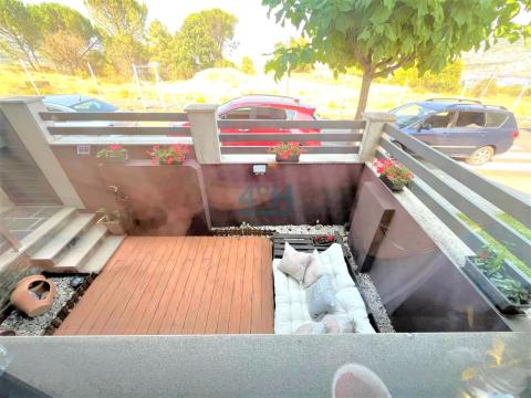 Planta Baja: Vistas desde cocina a patio delantero