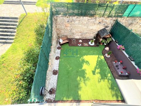 Planta Bajo cubierta: Vistas desde salón con zona de despacho