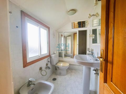 Baño bajocubierta