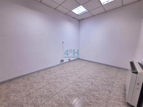 Oficina vacía / Despacho 2