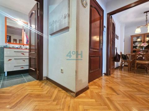 Planta Baja: Acceso a baño 1