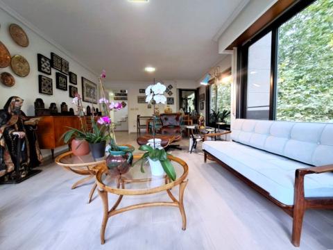 Planta Baja: Salón-comedor