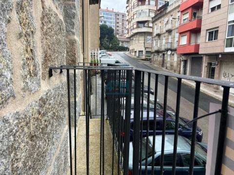 Balcón a fachada principal